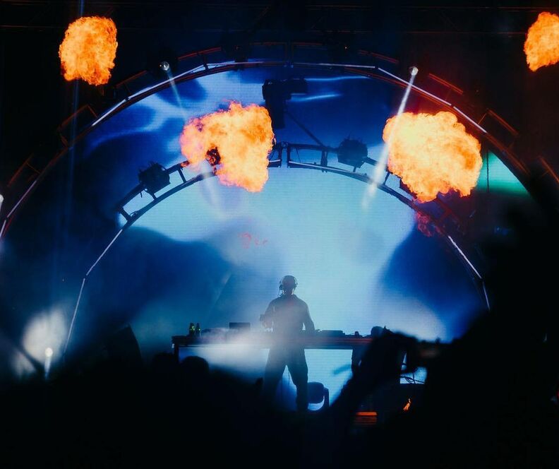 Plane Sailing 2023 FX 6